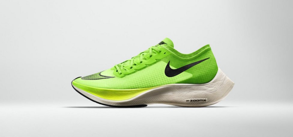 "Самые скоростные в мире": Nike выпустил новые беговые кроссовки 